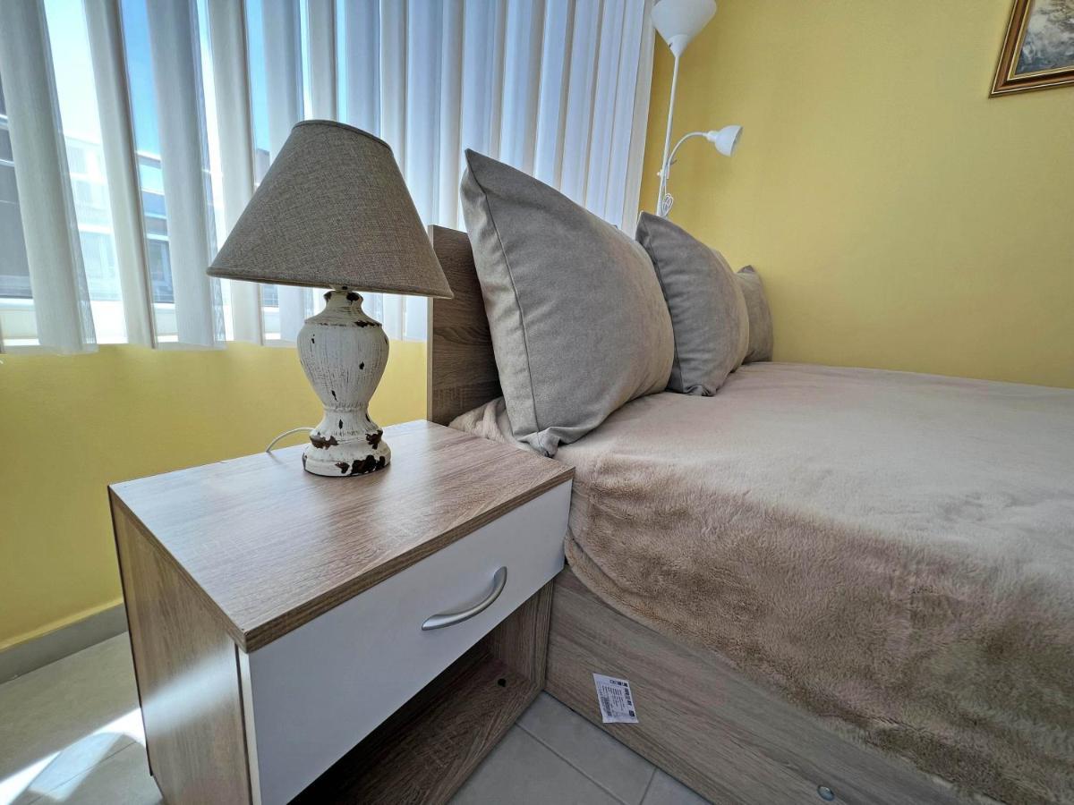 Valemar Apartments Поморие Экстерьер фото