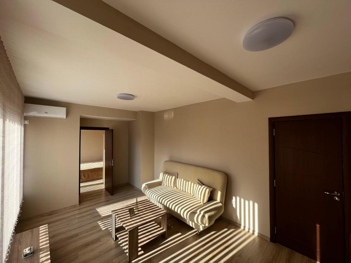 Valemar Apartments Поморие Экстерьер фото