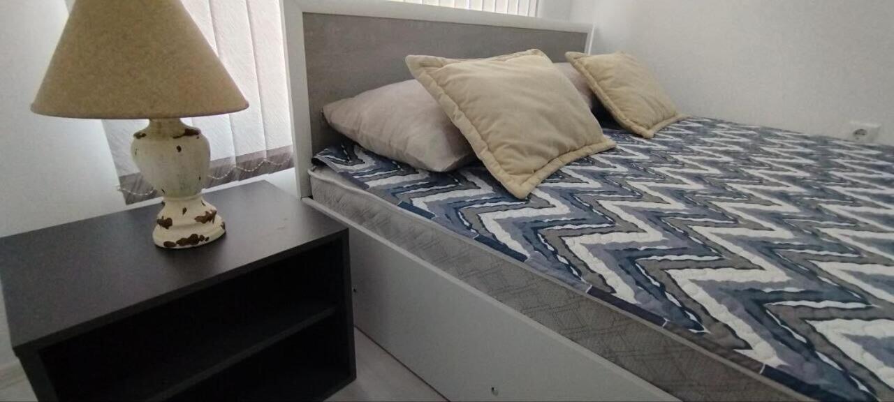 Valemar Apartments Поморие Экстерьер фото