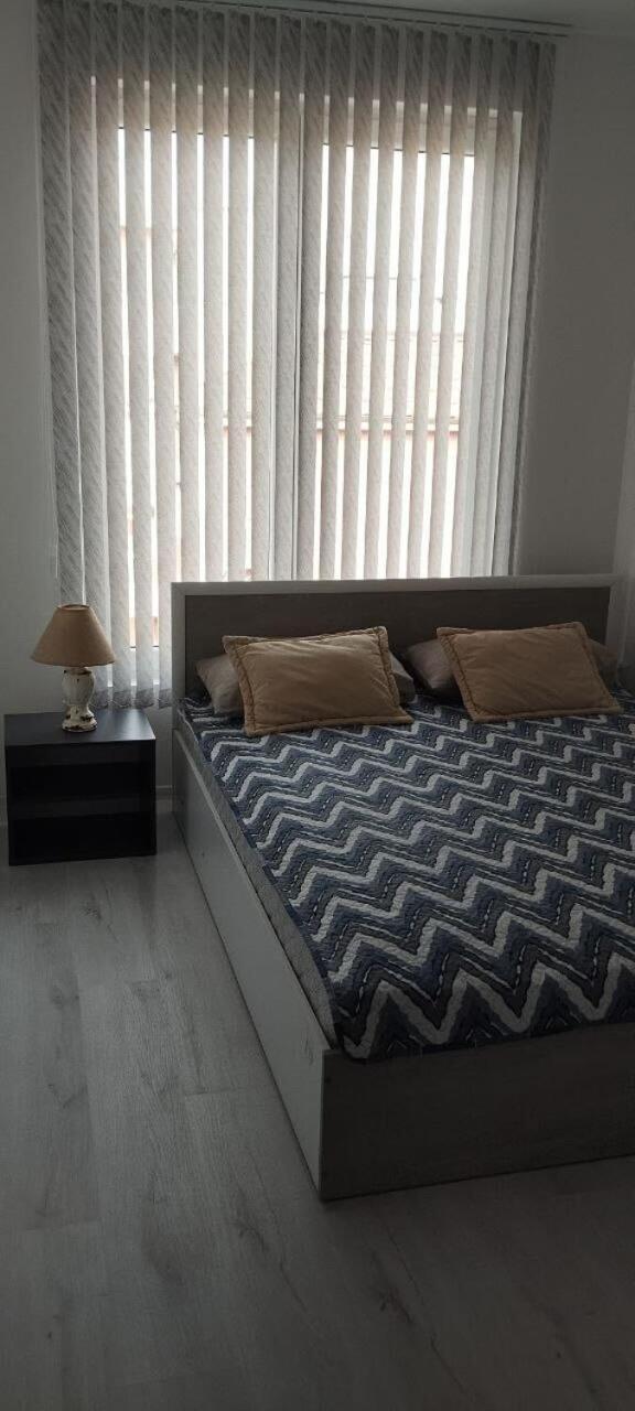 Valemar Apartments Поморие Экстерьер фото
